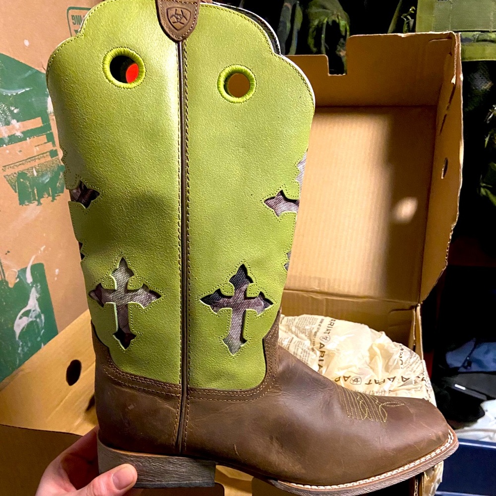COPY - Ariat leather square toe cowboy boots